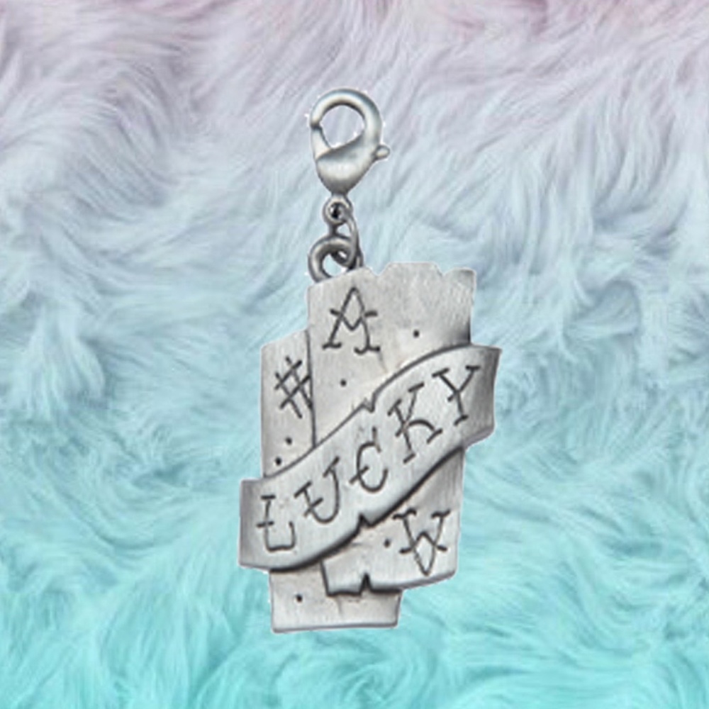 Underground Hound Lucky Cards Collar Charm Playing Cards Las Vegas Aces